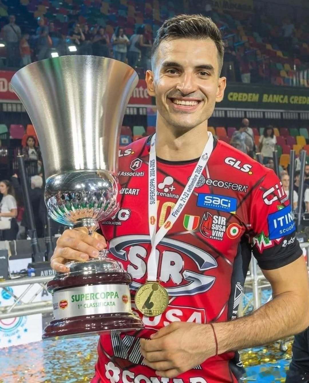 本·塔拉将重返波超原本本·塔拉与佩鲁贾的合同是到2027年，但佩鲁贾与比利时接应