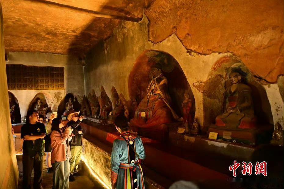 粤川沪甘媒体遇见最美肃南 【镶嵌在祁连崖壁的千年马蹄寺石窟群保护修缮工程即将完工