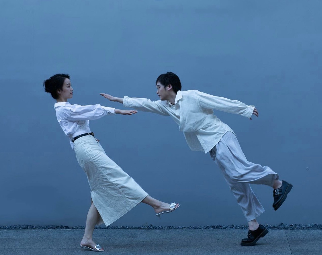 原唱回应王菲春晚歌曲创作初衷 菲迷大年初一都去B站看直播啊啊啊啊！原唱乐队要在B