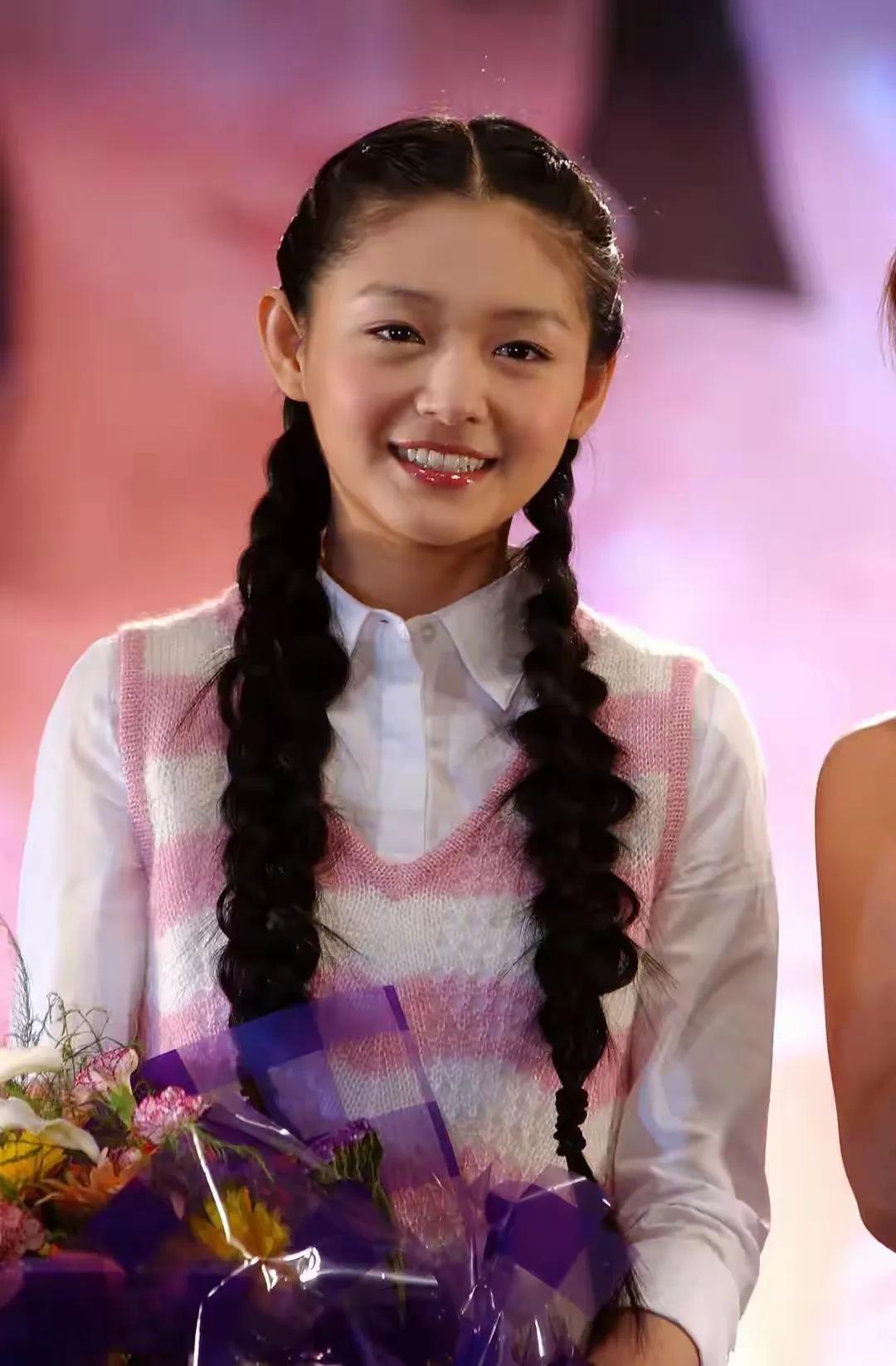 韩媒曝大S离世前的细节？去机场赶回台湾的途中，心脏骤停了，在附近的医院抢救14个