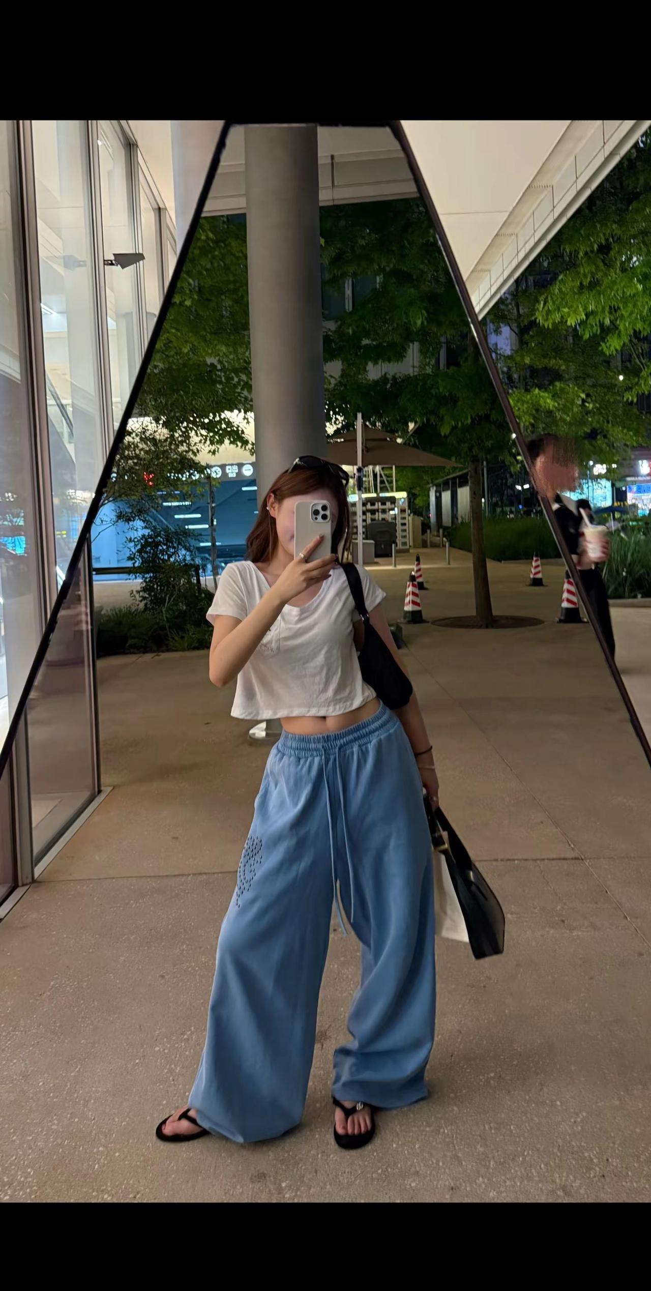 穿点蓝色