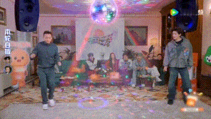 王安宇和陈伟霆真是天生的对手！在“舞蹈情境白板”环节，两个人连台词都能碰撞出火花