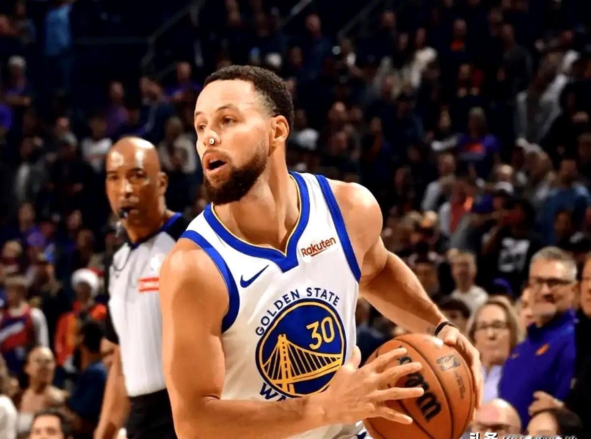 勇士打联盟第一直接摆烂？三巨头一个都没上。

1月2日主场打雷霆，这仗还没开打，