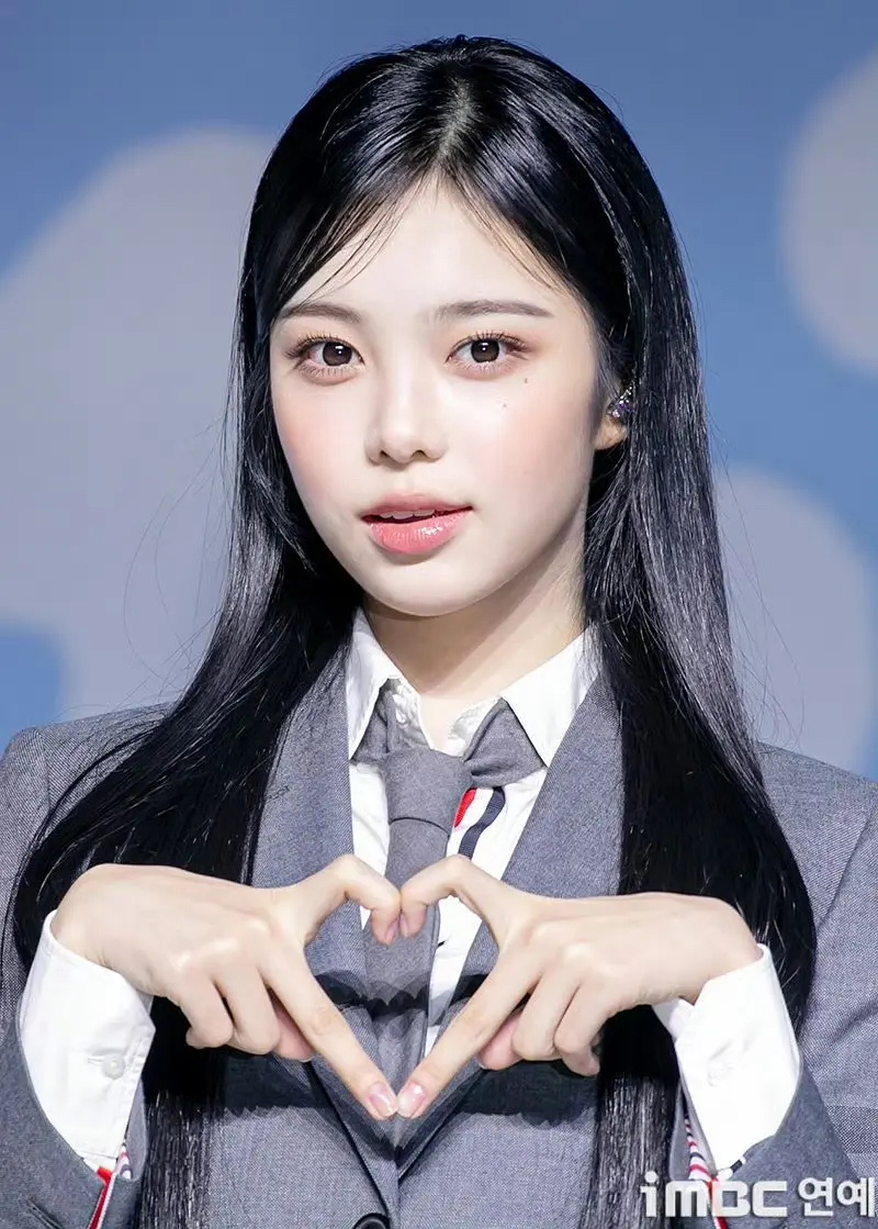 心妹Hearts2Hearts[超话] 今天的回归showcase新闻图已出💫