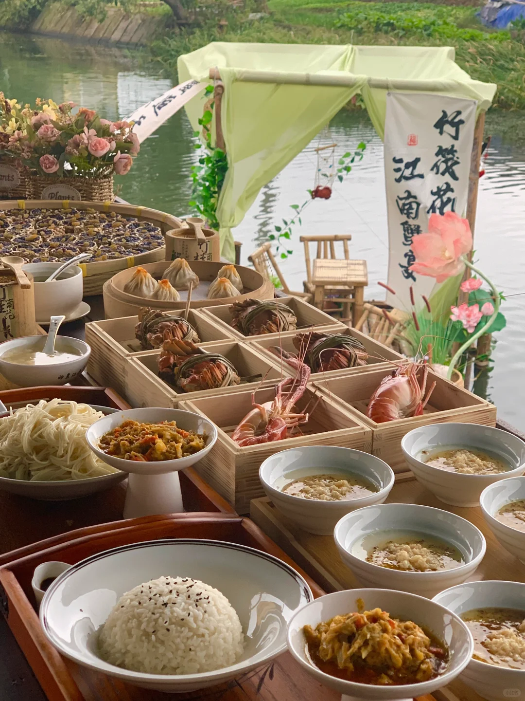近期在阳澄湖吃过坠满意的一顿饭饭...
