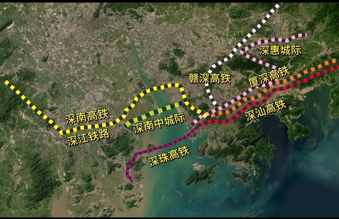 很长一段时间里，深圳向外的轨道交通，很大程度需要依托广州枢纽，北上、西进大多绕行