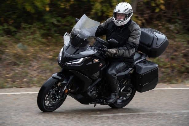 不要试图去改变不可能的事情，人定胜天那是说的非常人，事在人为也是要看机遇的。这个