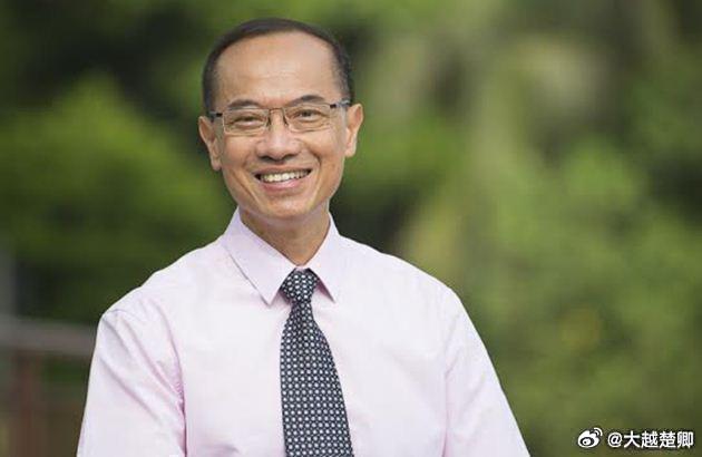 新加坡前外长杨荣文认为，外国人在印度的体验感比在中国好，因为老外进入印度能找到自
