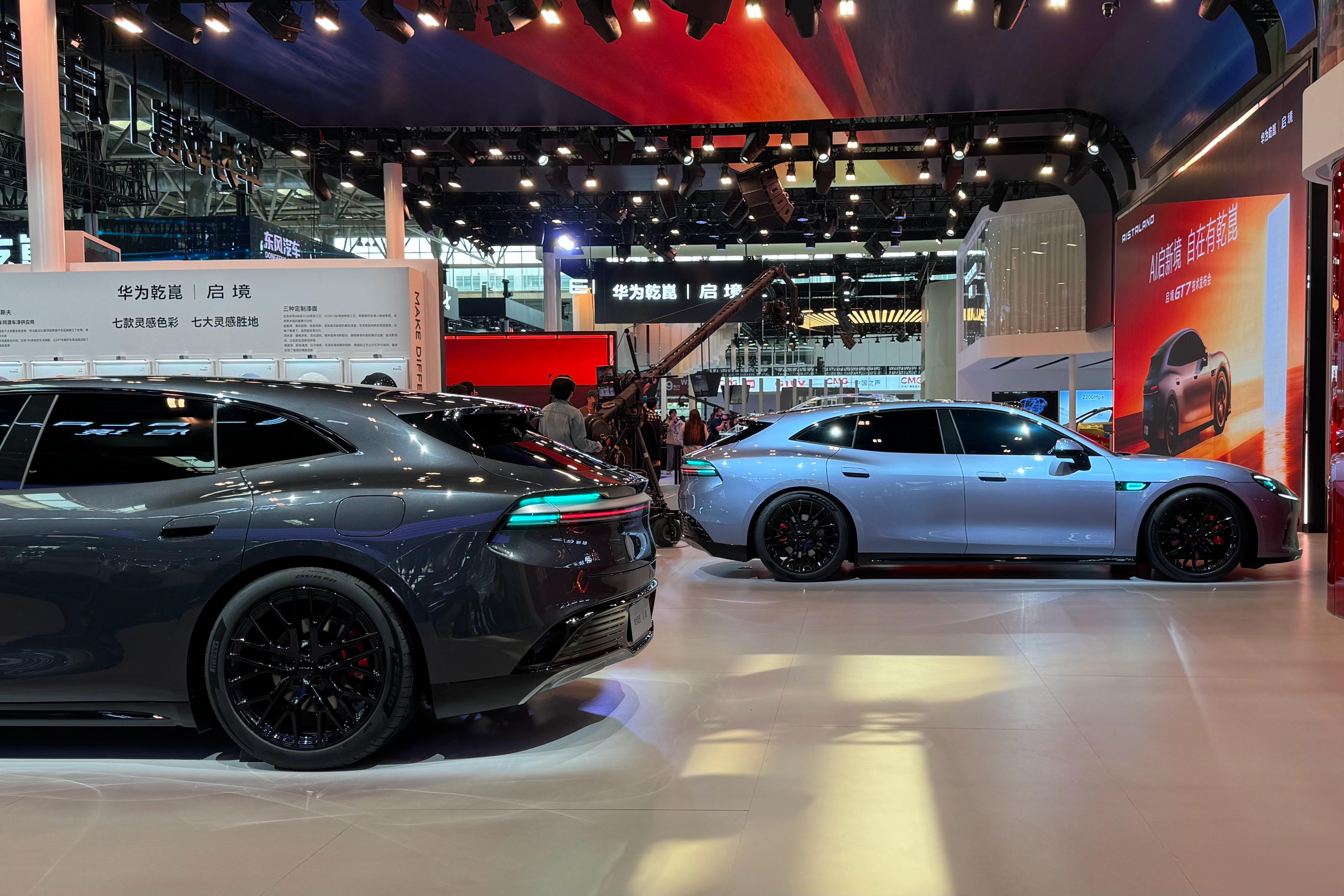 刚看到，今早启境官方微博发了用上了宁德新一代麒麟电池“6C+900km续航”，这