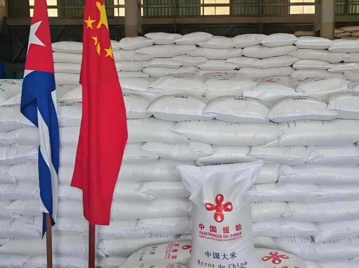 古巴人饿了，就有人给粮食，我不理解，没有战争，没有内乱，也不是鸟不拉屎的地方，土