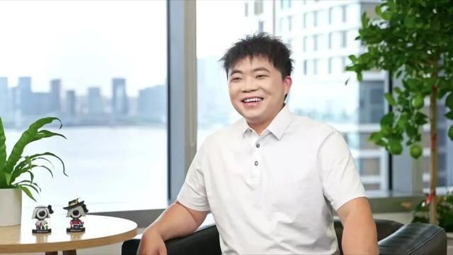 30岁广西小伙逆袭！从千字3元网文写手，到短剧月流水3.5亿，把中国故事卖到20