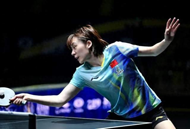 乒乓球亚锦赛 | 从女团0-3到女单3-0！陈熠复仇张本美和，收获女单冠军