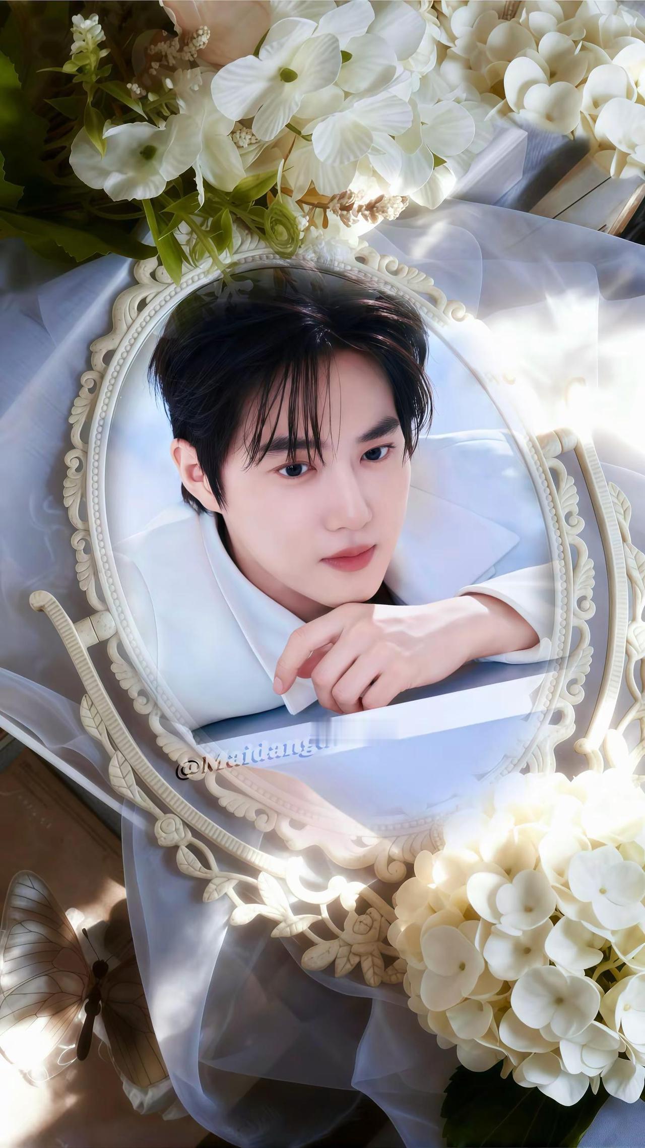 𝑲𝒊𝒔𝒔 𝑴𝒆.金俊勉 suho 金俊勉杂志