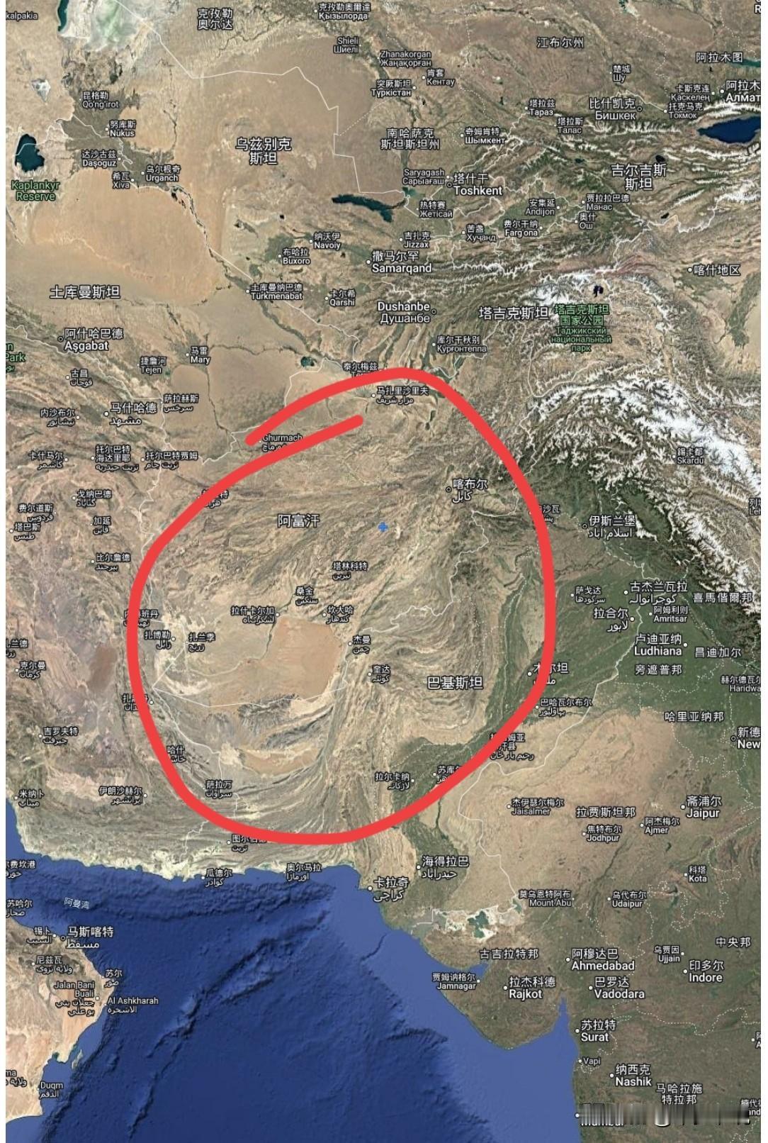 巴基斯坦此时向阿富汗宣战有点不理智
阿富汗塔利班武装与巴基斯坦军不一样，阿富汗塔