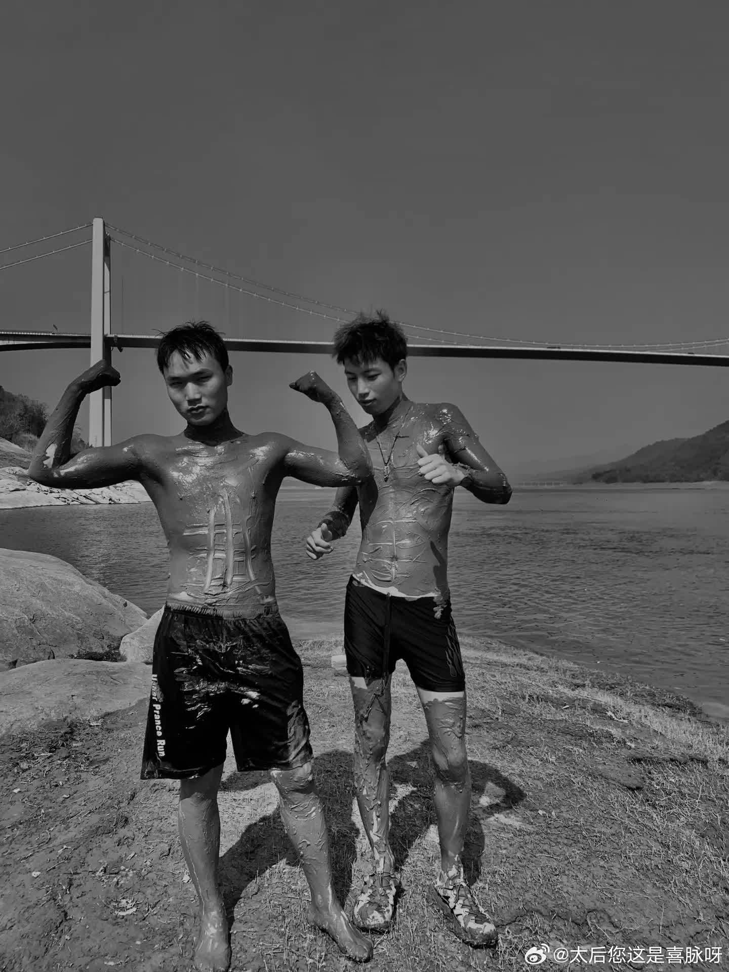 虎归山 龙入海搞笑