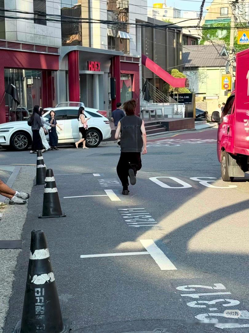 樱花弟原来是这样跑步的吗 