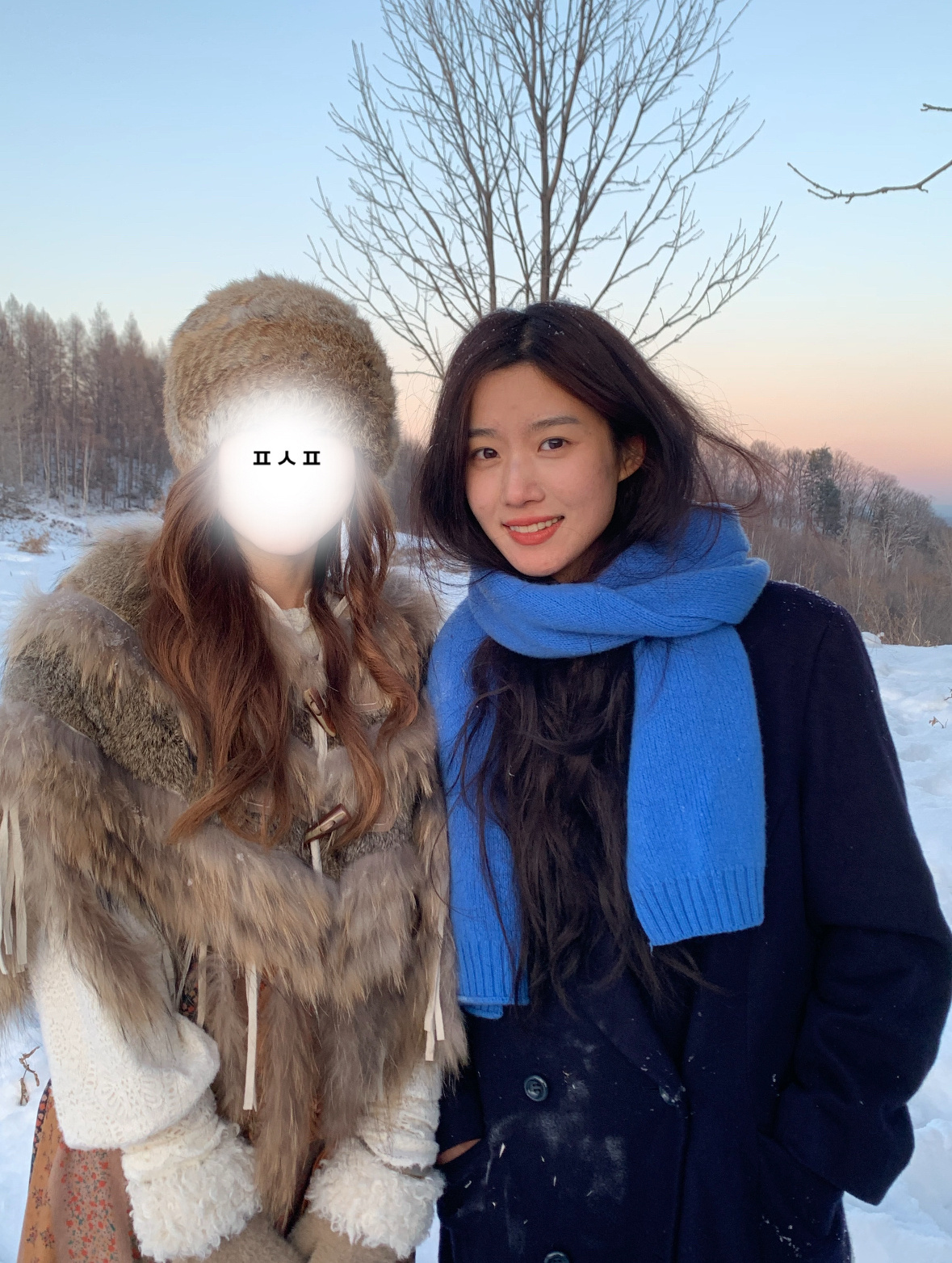 美噜这几张路人合照完全在我审美点上，第三张颇有小韩影后风 