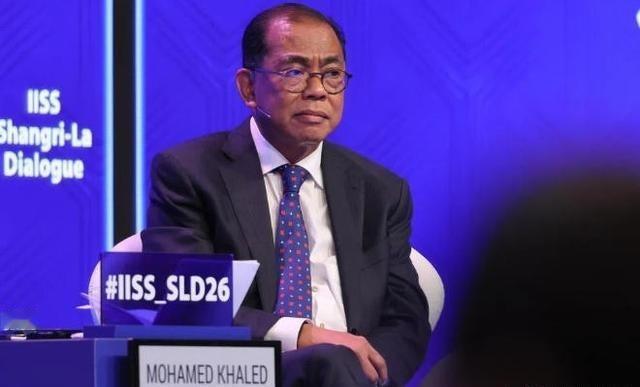 马来西亚防长当众翻脸了，国际会议现场彻底炸锅，西方一贯标榜的规则与契约精神，被马