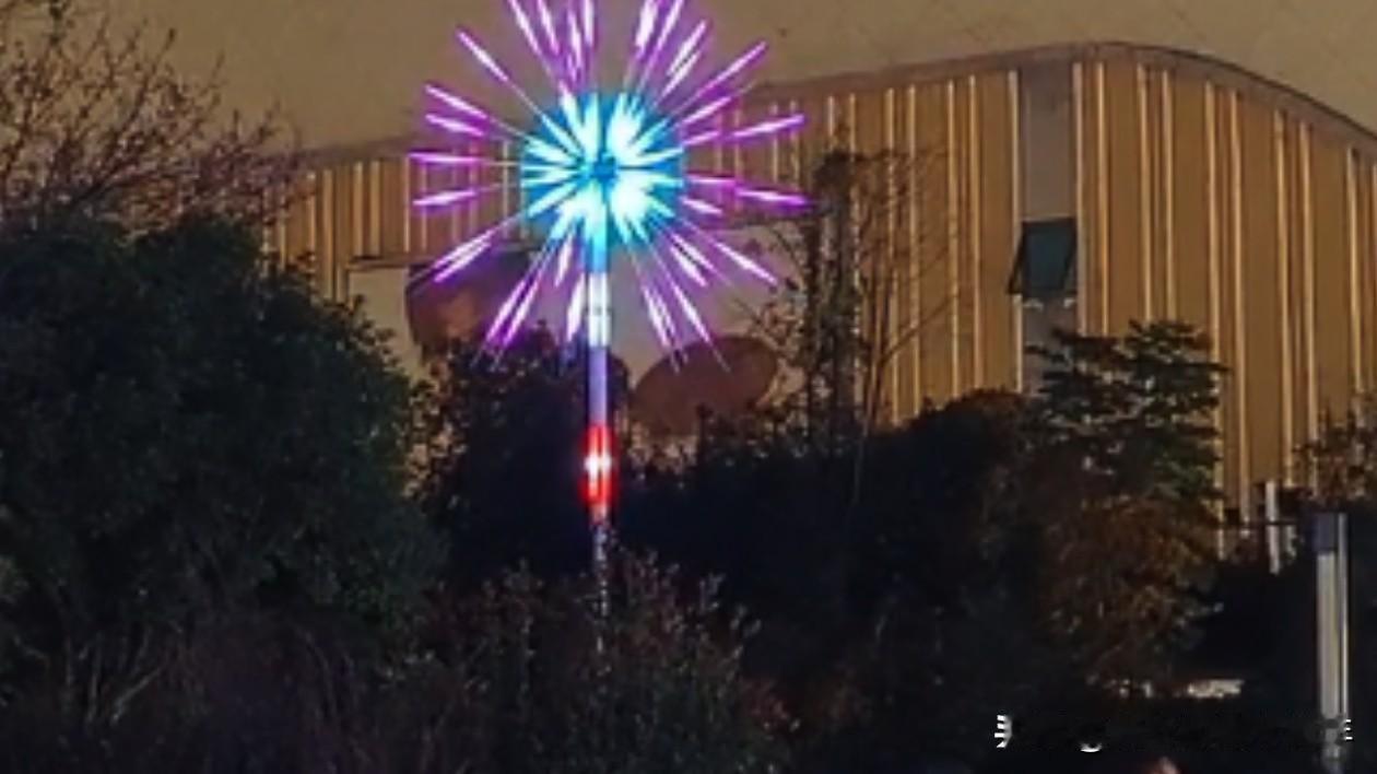 真正的困境不在于外界，而在于我们内心应对伤痛的方式。就像作家村上春树说的那样：“