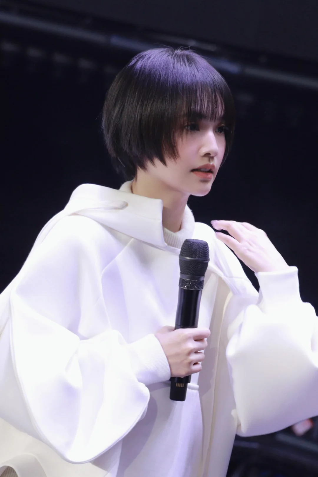 杨丞琳房间里的花絮图 (西安)