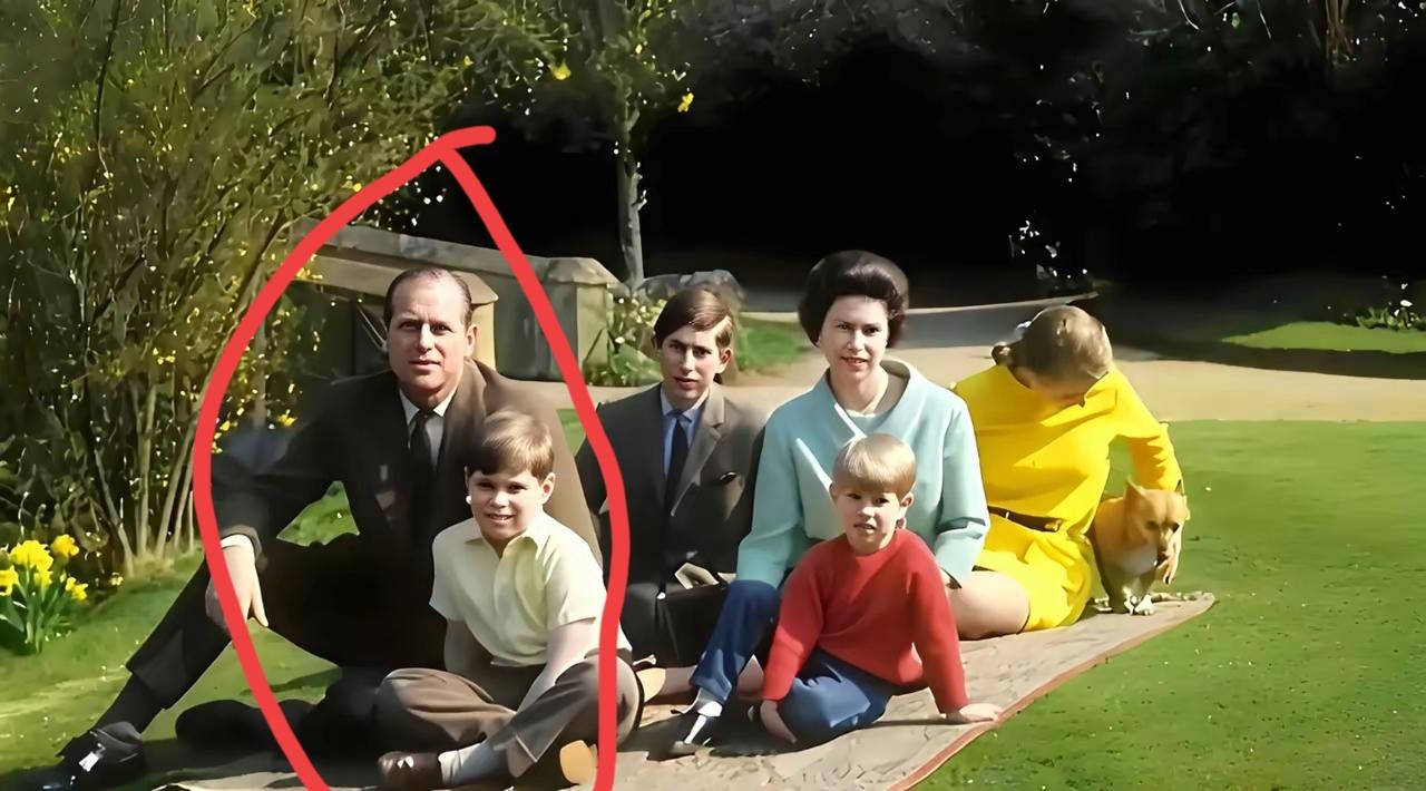 这王室父子，确实不像呢？
菲利普亲王是怎么也没有想到，他的三个儿子，没有一个完美