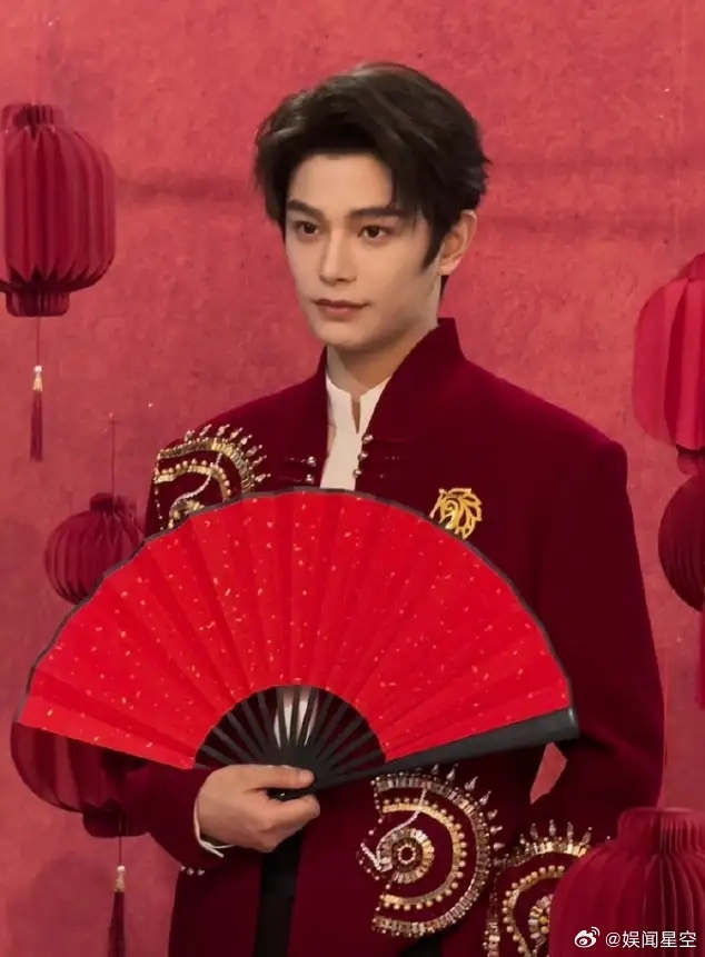 丁禹兮粉丝发文护剧！宋祖儿丁禹兮《司宫令》平番的消息一出来，两家粉丝多少有点小摩