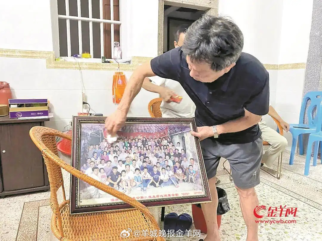 【#37岁汕头人吴秋钟万宁救人牺牲# 亲属乡邻：他眼里永远有别人的难处】8月8日