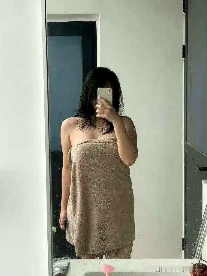 我告诉你我喜欢你，并不是一定要和你在一起，只是希望今后的你，在遭遇人生低谷的时候