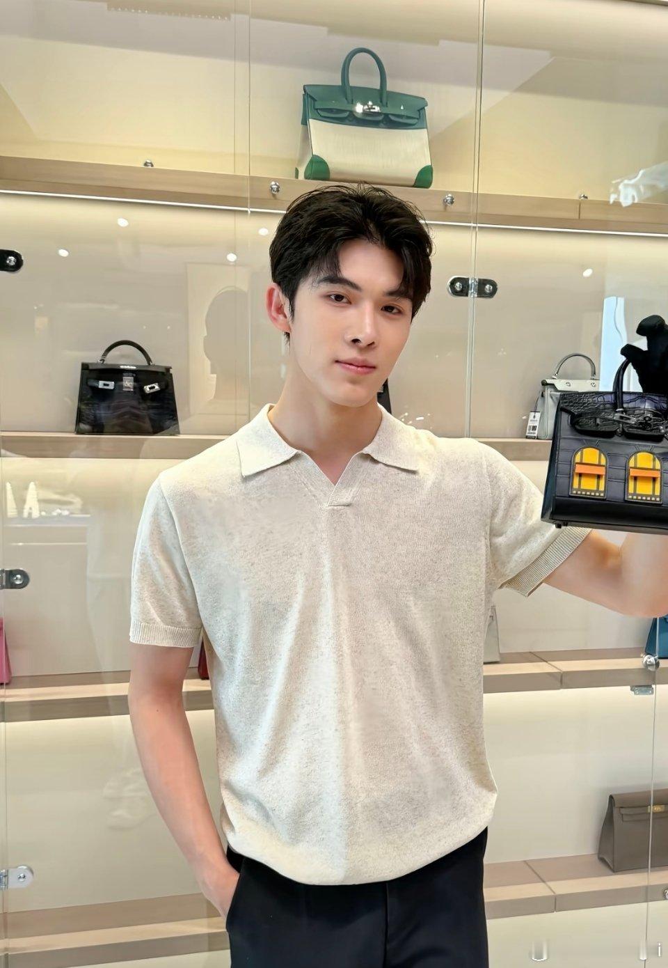宋浩然整成李佳琦了我笑死了 