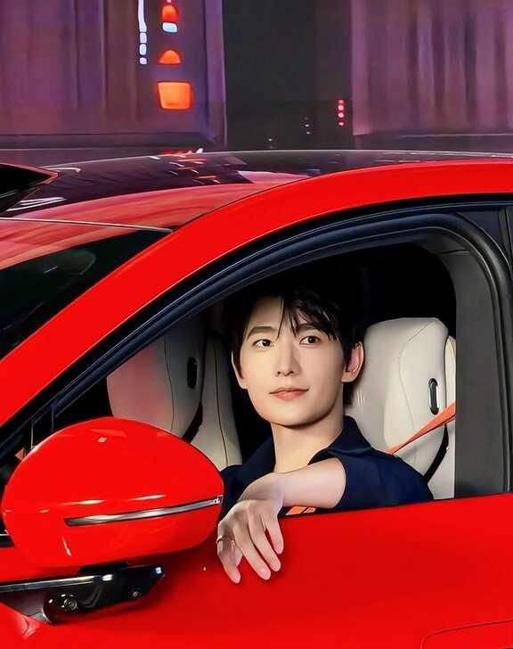 再冷漠的人下班看到这一幕都会笑的吧