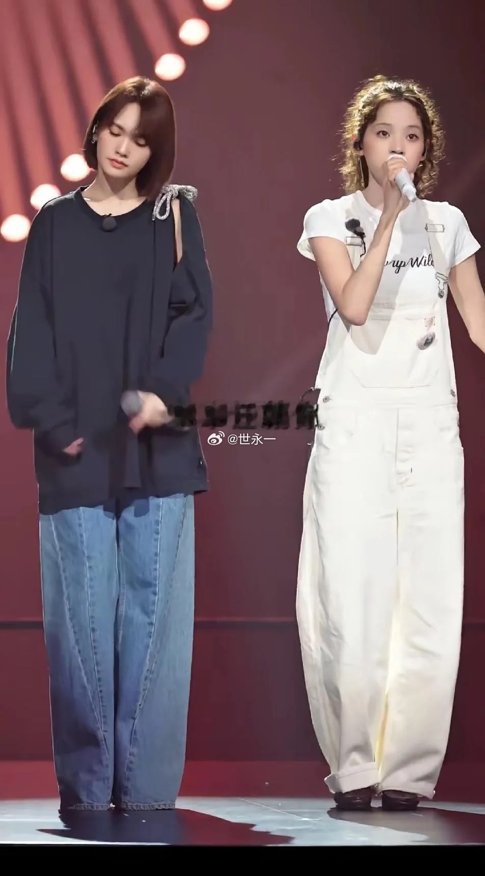 杨丞琳这状态有点惊人，一个84年的和00后的站在一起居然像是同龄人 
