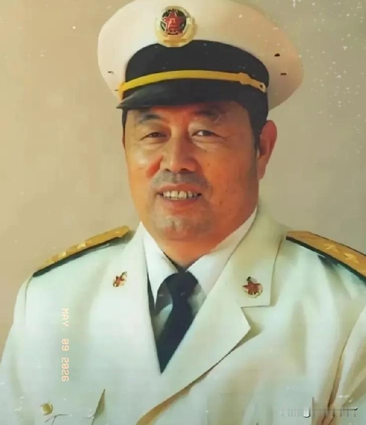 刚看到一条讣告，简直像一记响亮的耳光，狠狠抽在当今某些人的脸上。

原南海舰队司