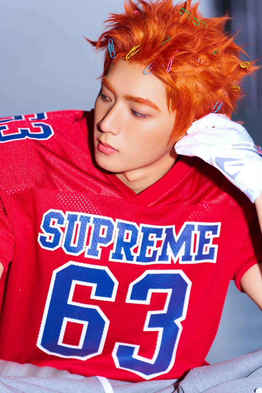 刘耀文晒16套造型刘耀文说是16宫格 刘耀文说是16宫格 ！ 