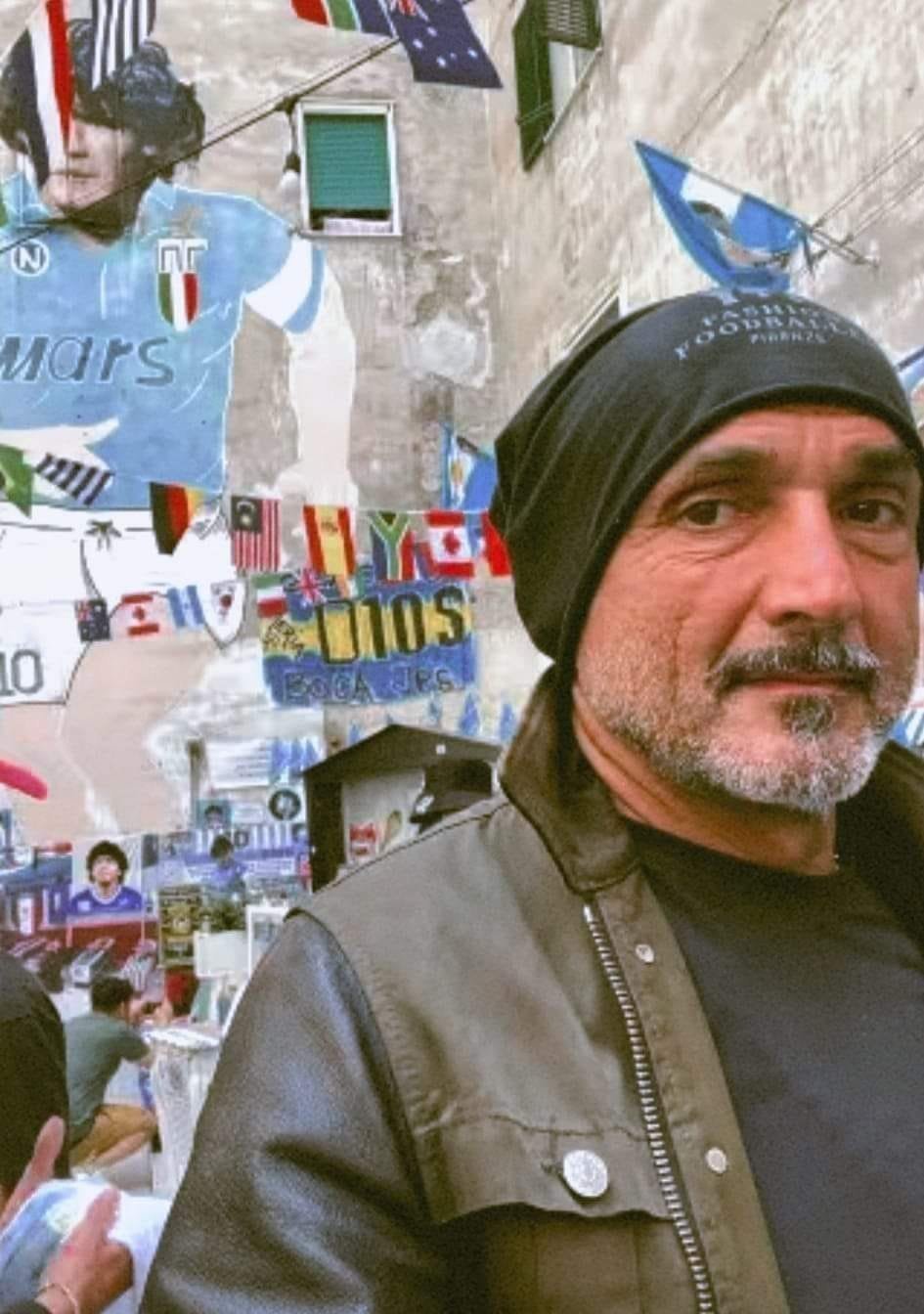 “马拉多纳和其他球员的分别？就像叔本华在天才论里所说：干才（其他球员）能实现普通