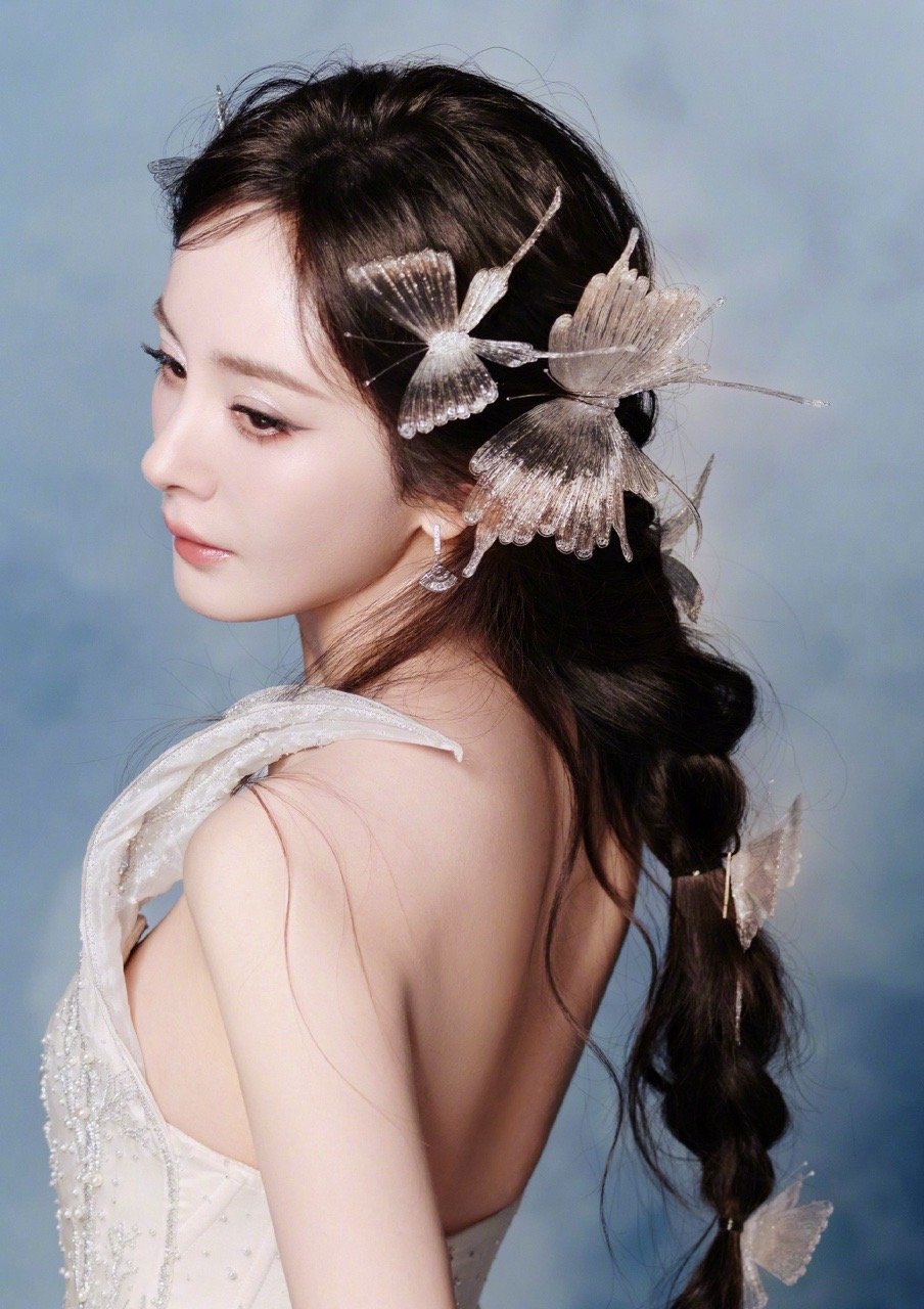 杨幂蝴蝶神女杨幂rm秋冬高定 杨幂演绎Rahul Mishra 2025秋冬高定