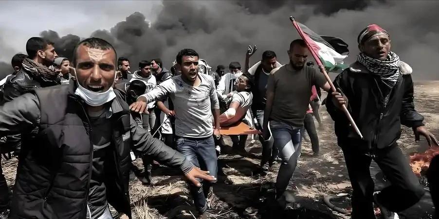 战火背后的普通人，中东一动，全世界都跟着揪心

每次中东打仗，新闻里全是基地、导