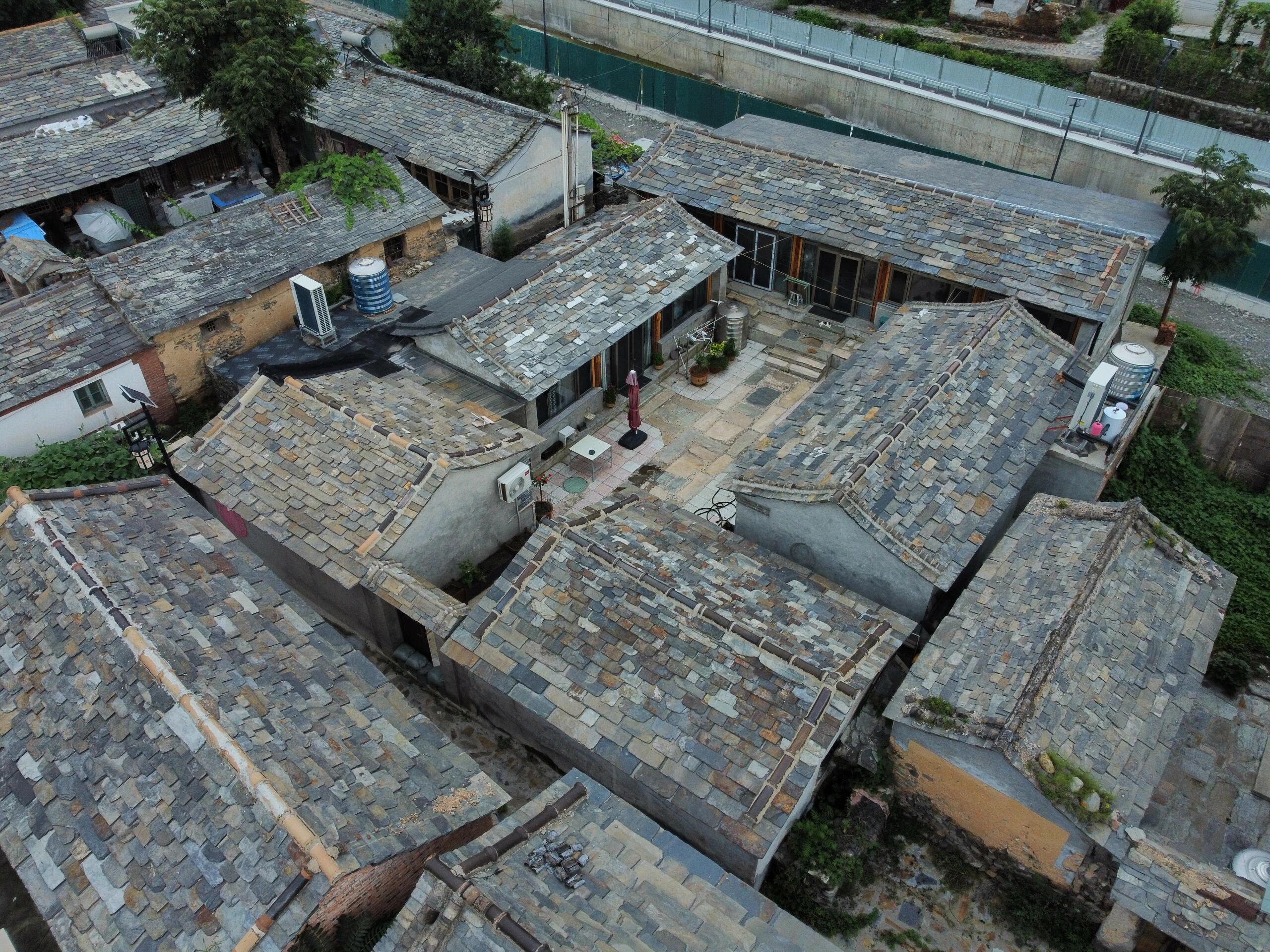 许我耀眼取景地房山南窖古村落说起北京地区的古镇，其实北京周边古镇很少，尤其是鲜为