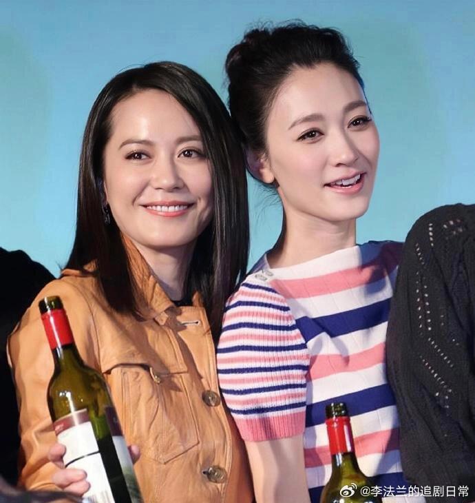 李小冉我P都不敢P这么白那些年，李小冉和女明星们的合影！李小冉状态宛如30岁左右