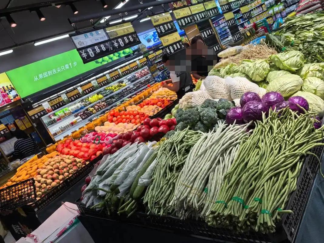 扎根家庭的这些年，总算在社区生鲜档口找到合心意的兼职，只做生鲜整理、货品归位、简