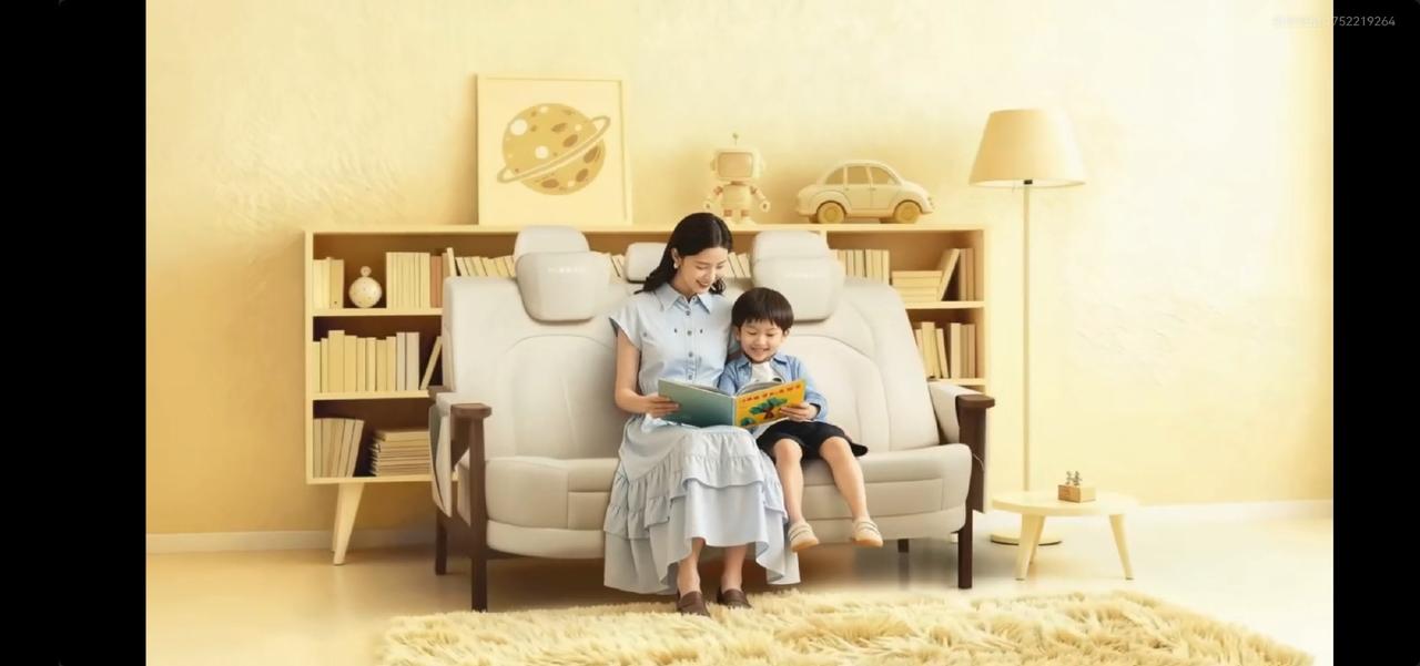 日产真的是沙发厂？发了个家用沙发？
日产N6后排的零压云毯大沙发，12月上市。