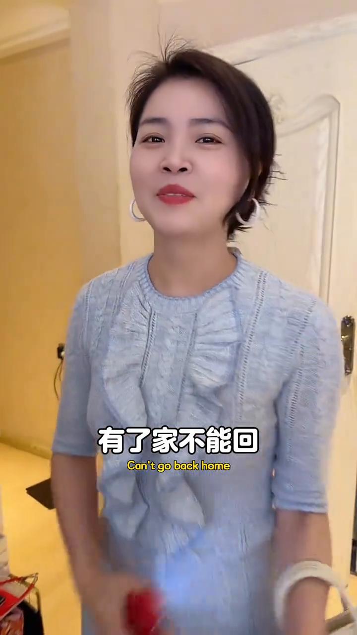 上班苦上班累，有了家不能回。工厂的小妹妹皮肤又长的白，小蛮腰大长腿，看见就淌口水