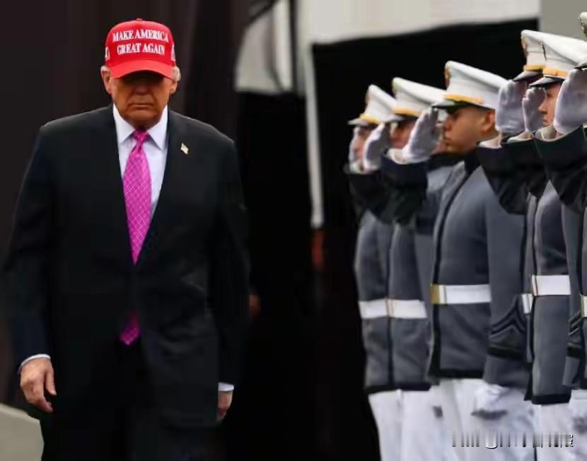 难怪特朗普迟迟不动手，几大难题无解，伊逃过一劫