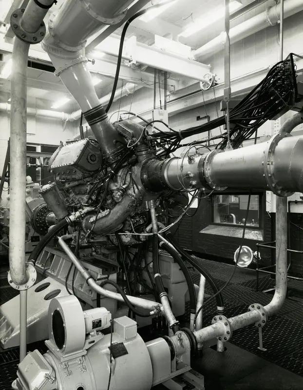 而且，燃气轮机的启动速度极快，这在战时能为055驱逐舰争取到宝贵的反应时间。它可