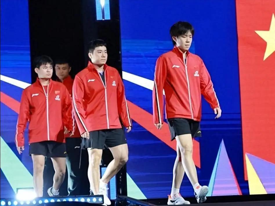 哪怕他在德甲夺得再多的冠军、表现再有多么的优秀，那也只是为自己和外协会俱乐部争取