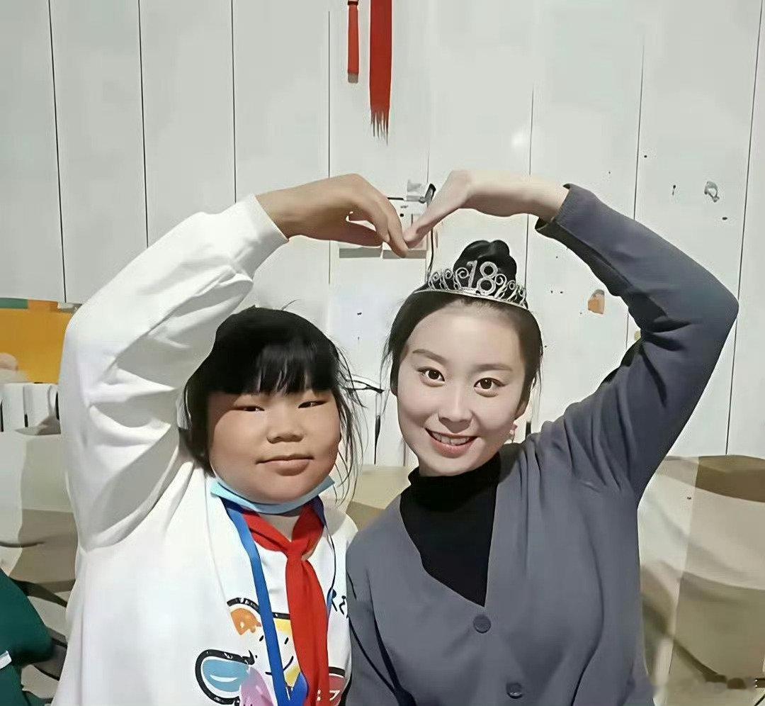 爸爸这基因也太霸道了吧！娃居然半点没随妈妈 ​​​