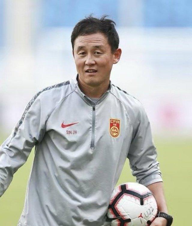 男童因伤退出孙继海青训被要18万 父母要求开具自由身份证明被广泛认为是转会的必要