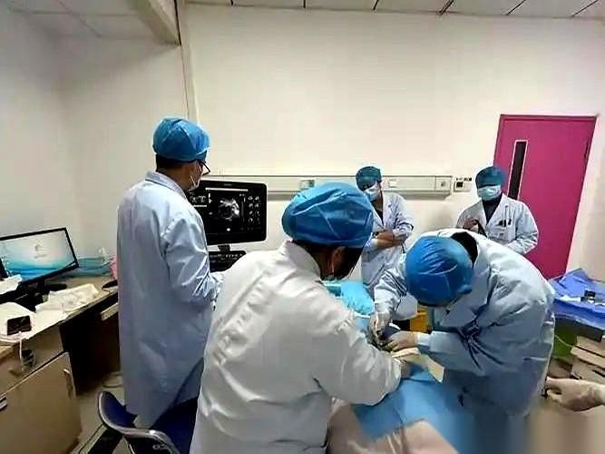 医生们发现一个扎心的事：肾脏垮掉前的第一声尖叫，根本不是腰痛，也不是尿里有泡，而