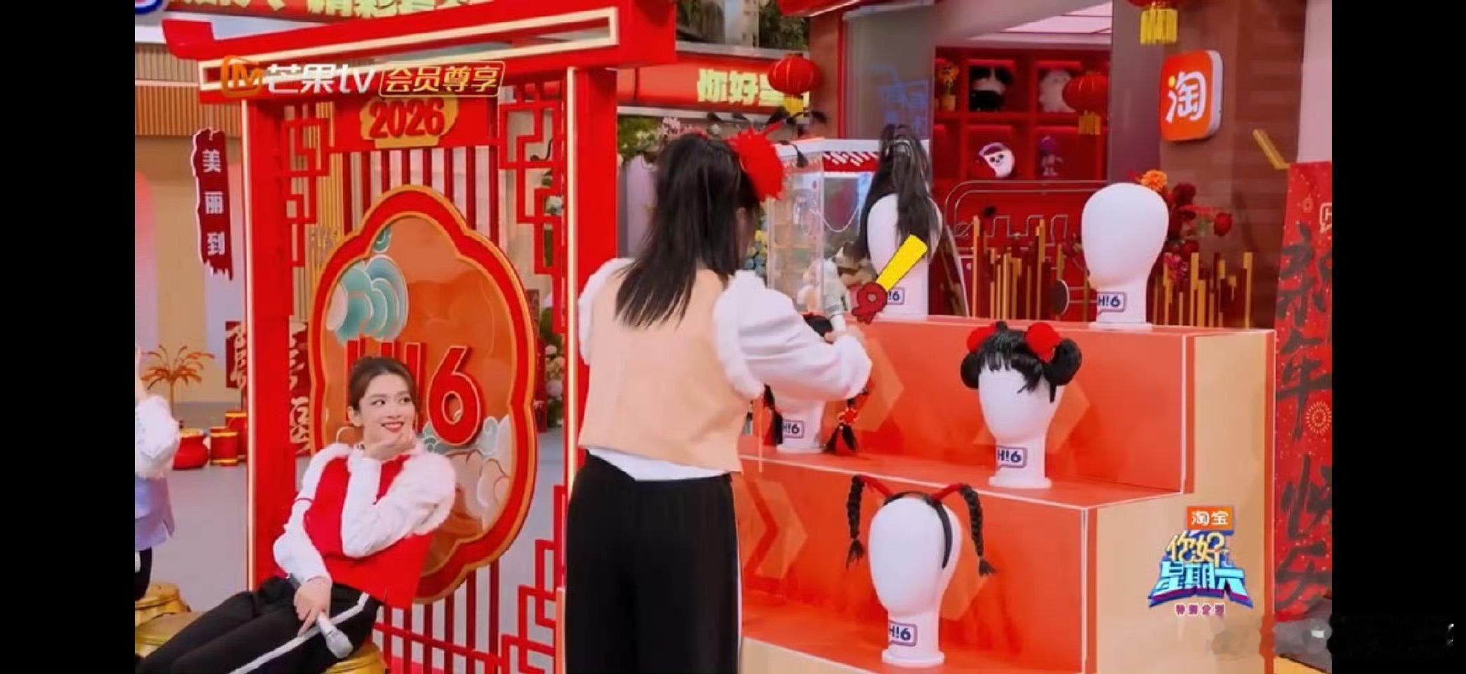 陈昊宇遇到了最适配的假发不得不说，陈昊宇碰到了超适配的假发!游戏惩罚戴上它后，增