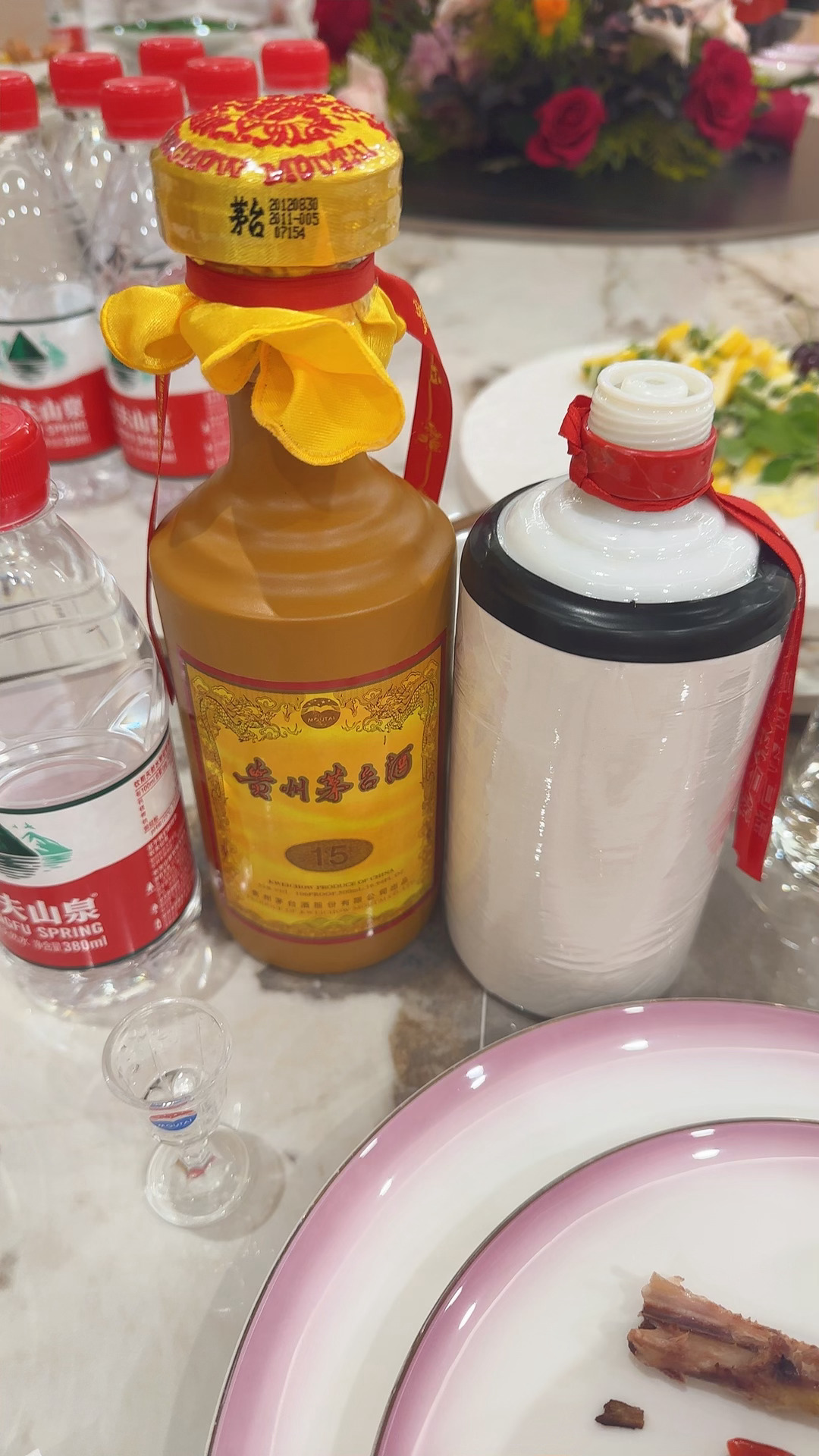 诶今天我哥跟我说，你要不要去查一下，你这个异于常人的坏脾气是哪里来的，我说真的吗