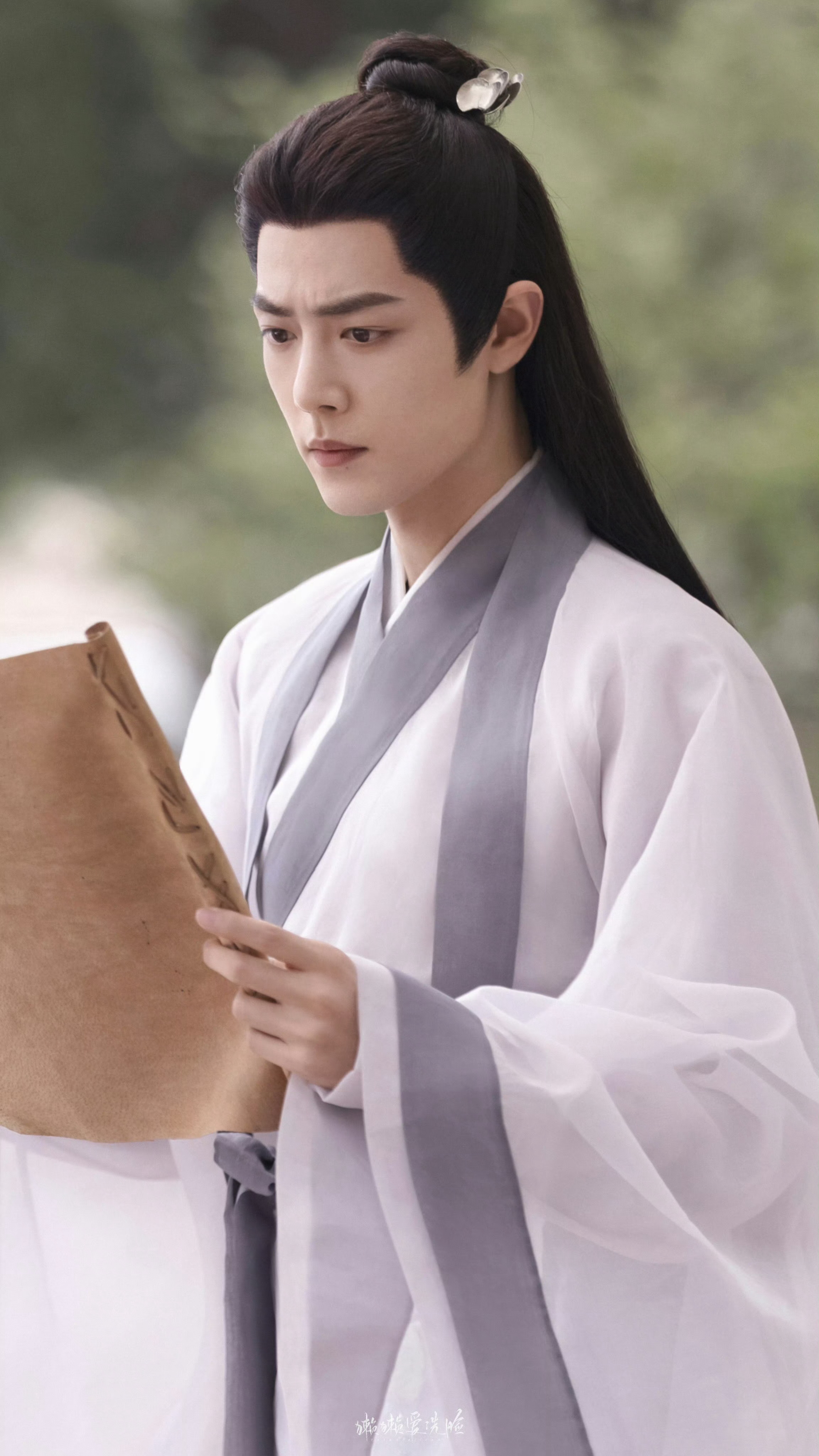 ♡⃝ 𝒍𝒐𝒗𝒆 ʚɞ ☽⋆❥ »» 肖战时影时影，你是落日弥漫的橘，天边